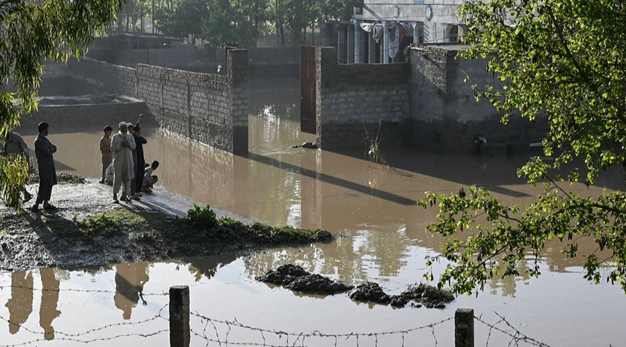 पाकिस्तानमा वर्षाजन्य दुर्घटनामा ७१ जनाको मृत्यु, ६७ जना घाइते   